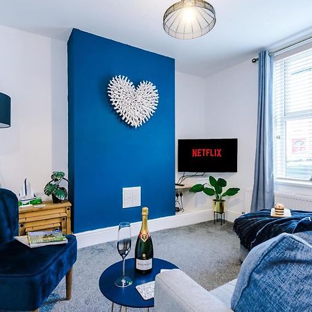 Spacious 2-Bed City-Centre Cottage In Chester By 53 Degrees Property - Ideal For Groups & Couples - Sleeps 6 Exteriér fotografie