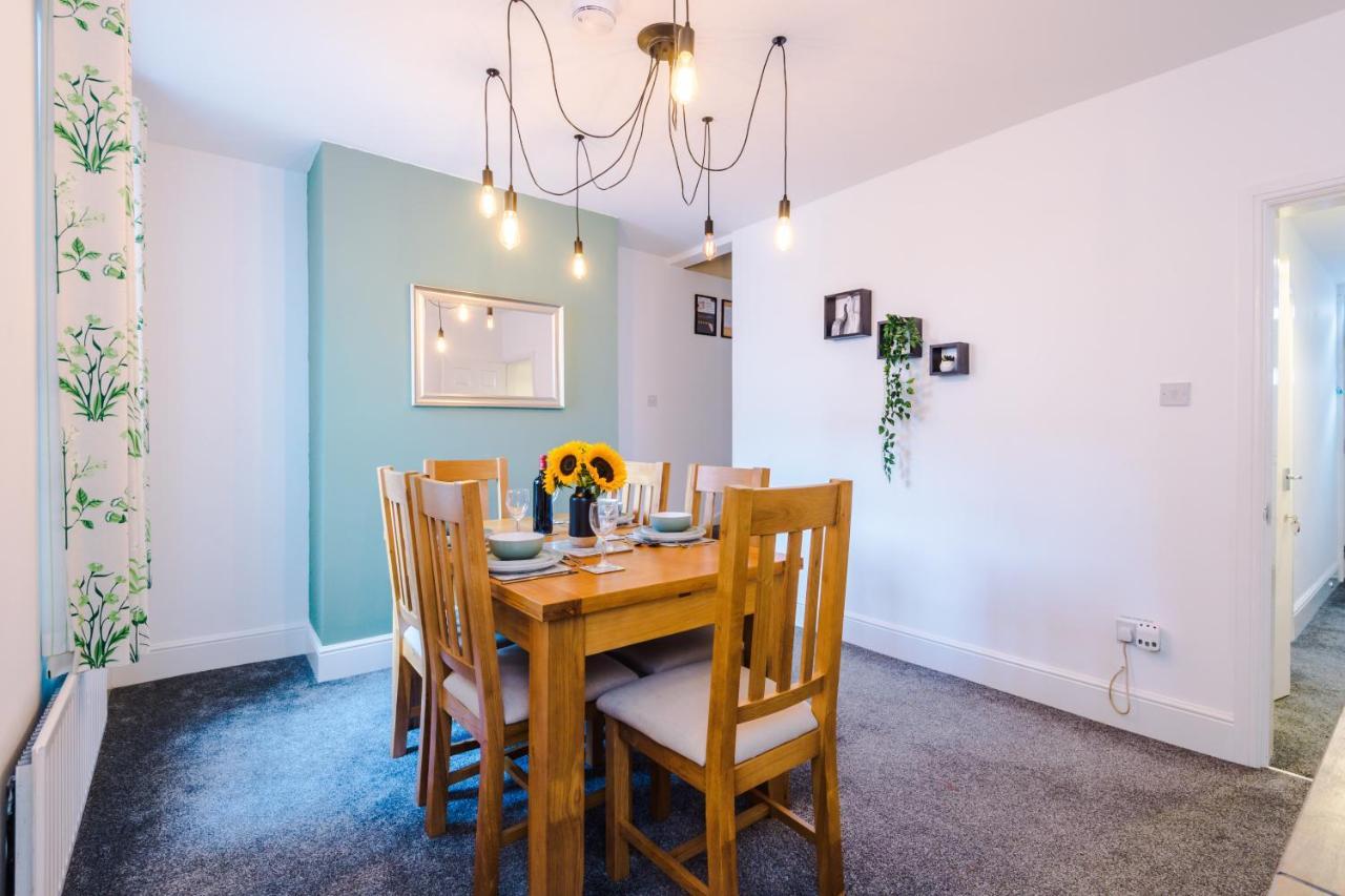 Spacious 2-Bed City-Centre Cottage In Chester By 53 Degrees Property - Ideal For Groups & Couples - Sleeps 6 Exteriér fotografie