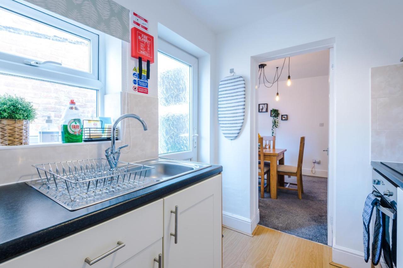 Spacious 2-Bed City-Centre Cottage In Chester By 53 Degrees Property - Ideal For Groups & Couples - Sleeps 6 Exteriér fotografie