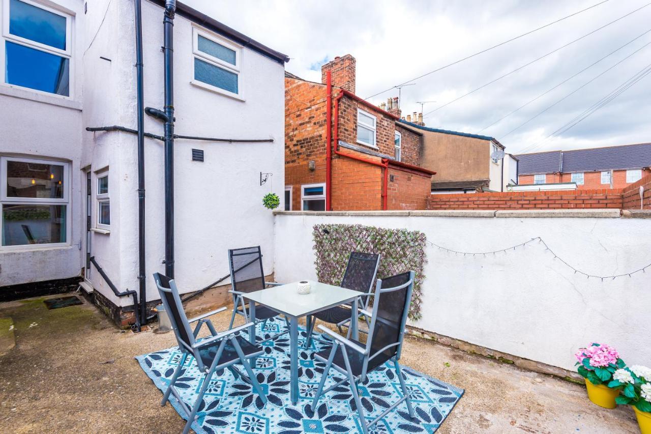 Spacious 2-Bed City-Centre Cottage In Chester By 53 Degrees Property - Ideal For Groups & Couples - Sleeps 6 Exteriér fotografie