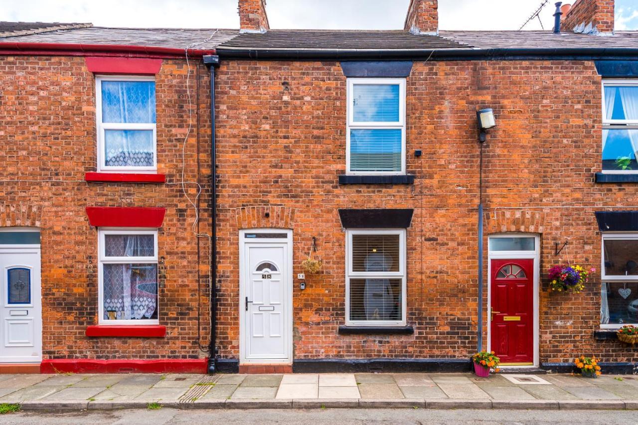Spacious 2-Bed City-Centre Cottage In Chester By 53 Degrees Property - Ideal For Groups & Couples - Sleeps 6 Exteriér fotografie