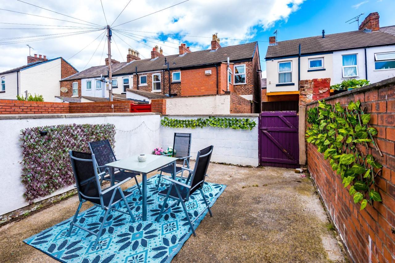 Spacious 2-Bed City-Centre Cottage In Chester By 53 Degrees Property - Ideal For Groups & Couples - Sleeps 6 Exteriér fotografie
